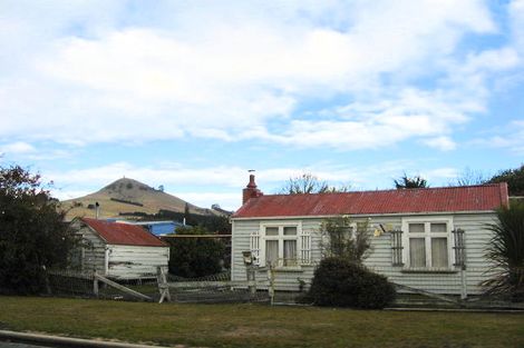 Photo of property in 16 Roseness Street, Palmerston, 9430