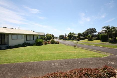 Photo of property in 123b Onemana Drive, Onemana, Whangamata, 3691