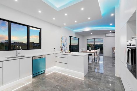 Photo of property in 100 Parkview Drive, Gulf Harbour, Whangaparaoa, 0930