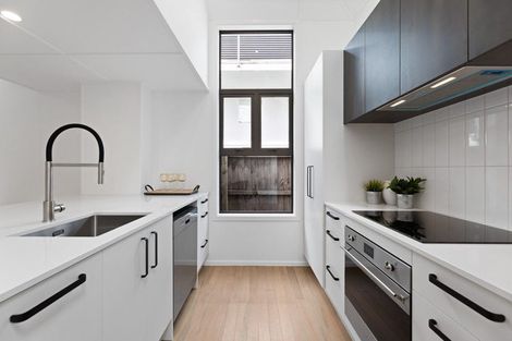 Photo of property in 2/26 Hutcheson Street, Sydenham, Christchurch, 8023