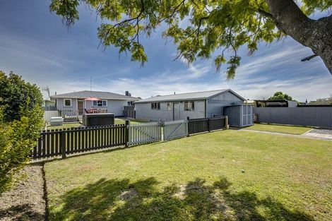 Photo of property in 69 Clarence Cox Crescent, Pirimai, Napier, 4112