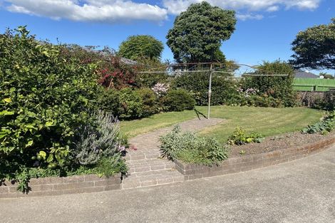 Photo of property in 7 Waimea Street, Westown, New Plymouth, 4310