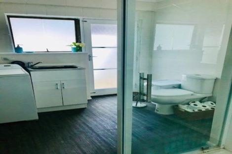 Photo of property in 2/44 Meadway, Sunnyhills, Auckland, 2010