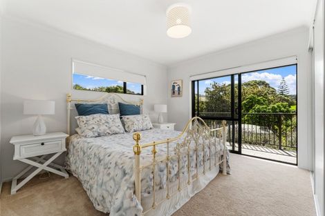Photo of property in 11 Barrier View Road, Leigh, 0985