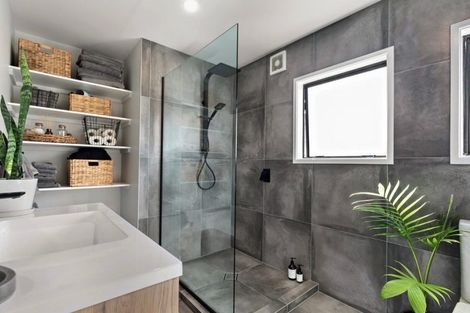 Photo of property in 1/63 Stanley Avenue, Milford, Auckland, 0620