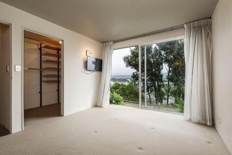 Photo of property in 124 Townsend Road, Miramar, Wellington, 6022