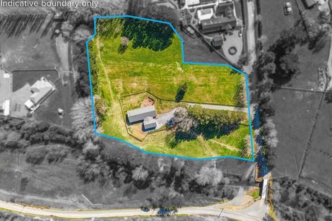 Photo of property in 405a Paekakariki Hill Road, Paekakariki Hill, Porirua, 5381