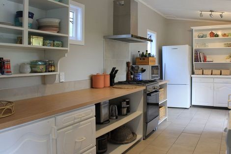 Photo of property in 10a Hill Street, Lawrence, 9532