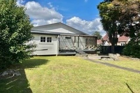 Photo of property in 11 Swanson Road, Henderson, Auckland, 0610