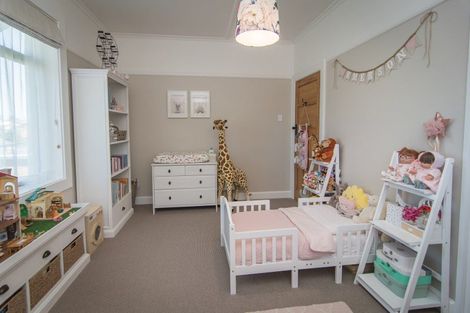 Photo of property in 74 Le Cren Street, Seaview, Timaru, 7910