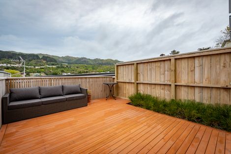Photo of property in 1/7 Handyside Street, Tawa, Wellington, 5028