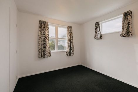 Photo of property in 25 Mokau Place, Terrace End, Palmerston North, 4410
