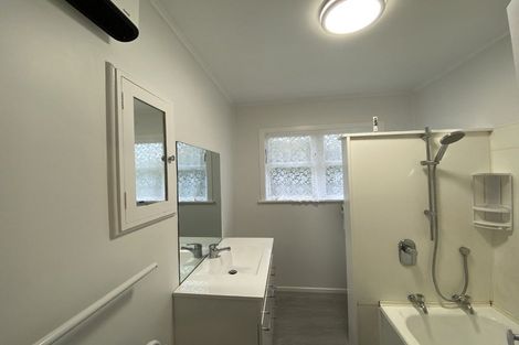 Photo of property in 98c Waiwhetu Road, Waterloo, Lower Hutt, 5011