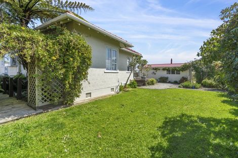 Photo of property in 17 Kimberley Road, Levin, 5571