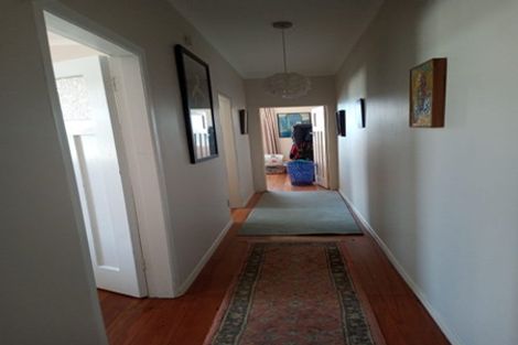 Photo of property in 236 The Esplanade, Island Bay, Wellington, 6023