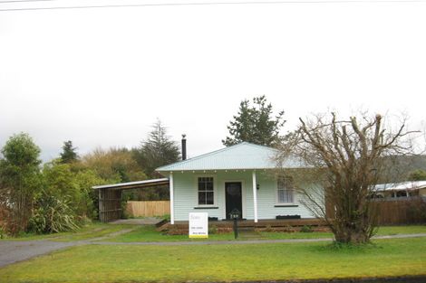 Photo of property in 53 Omapere Street, Dobson, Greymouth, 7805