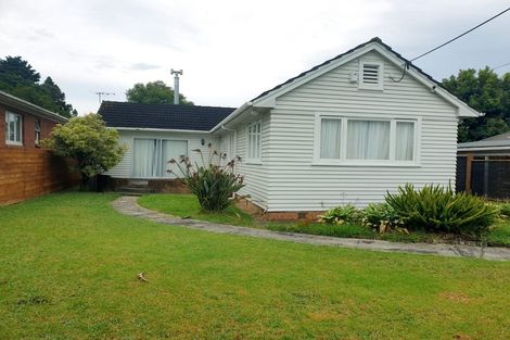 Photo of property in 6 River Road, Te Atatu Peninsula, Auckland, 0610