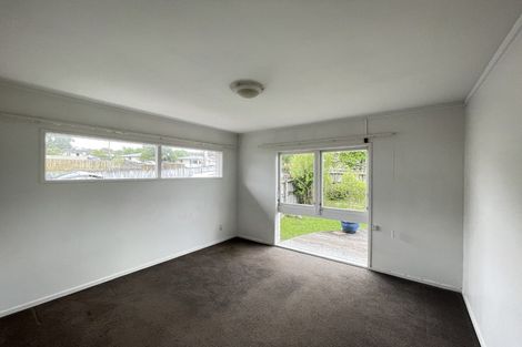 Photo of property in 1/37 Ellice Road, Totara Vale, Auckland, 0629