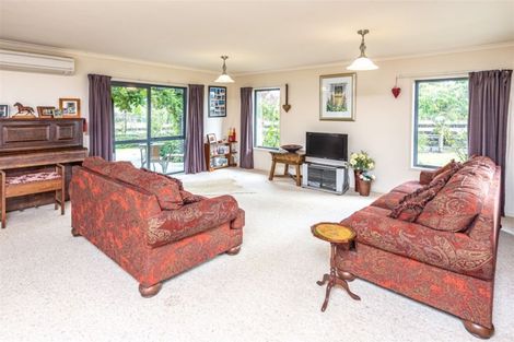 Photo of property in 415 Makirikiri Road, Marton, 4789