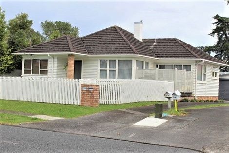 Photo of property in 10 Aurea Avenue, Pakuranga, Auckland, 2010