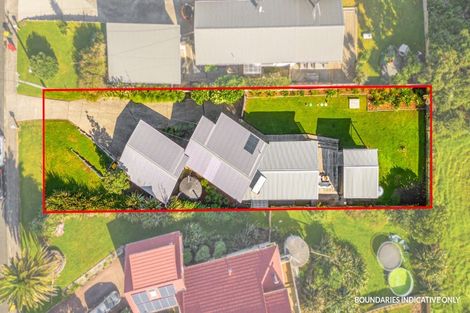 Photo of property in 10 Edwin Mitchelson Road, Muriwai, Waimauku, 0881