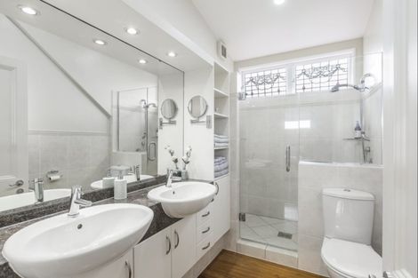 Photo of property in 15 Peel Street, Westmere, Auckland, 1022