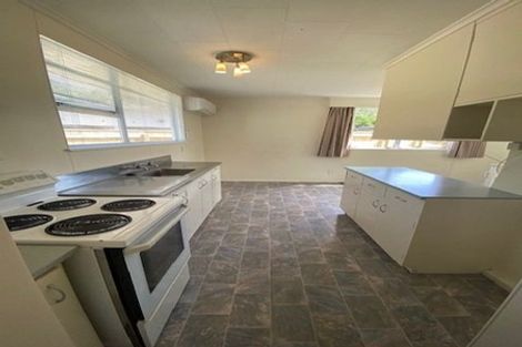 Photo of property in 3b Peckham Grove, Tawa, Wellington, 5028