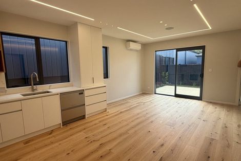 Photo of property in 17 Mahinga Kai Road, Orewa, 0931