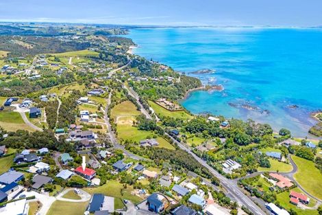 Photo of property in 24 Bay View Road, Cable Bay, 0420