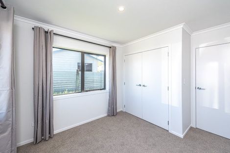 Photo of property in 6 Cross Street, Castlecliff, Whanganui, 4501