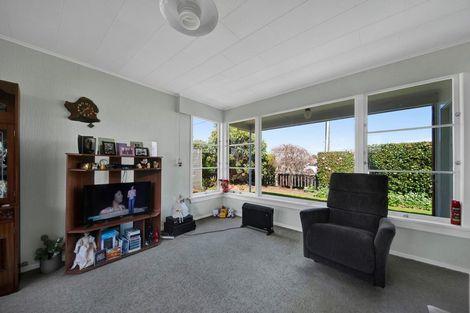 Photo of property in 12 Surrey Street, Hawera, 4610