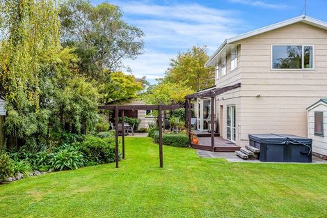 Photo of property in 16 Ngaio Street, Saint Martins, Christchurch, 8022