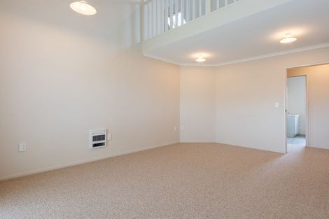 Photo of property in Rangeview Villas, 24/9 Fuller Close, Levin, 5510