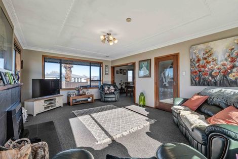 Photo of property in 9 Burke Street, Eltham, 4322