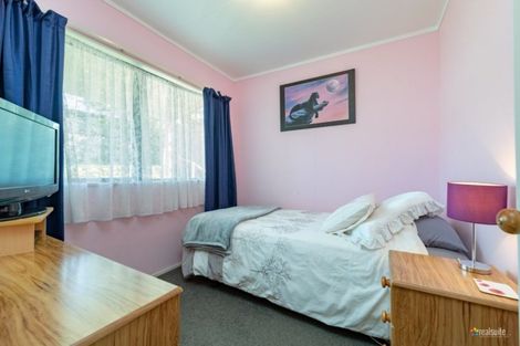 Photo of property in 6a North Street, Tawa, Wellington, 5028