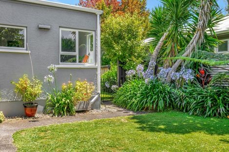 Photo of property in 9 Hursthouse Street, Vogeltown, New Plymouth, 4310