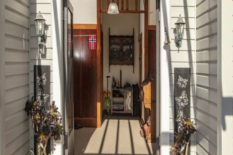 Photo of property in 14 Guys Hill Road, Hospital Hill, Napier, 4110