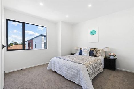 Photo of property in 1/5 Chevis Place, Pakuranga, Auckland, 2010