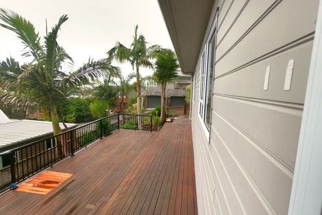 Photo of property in 1/57b Woodlands Crescent, Browns Bay, Auckland, 0630