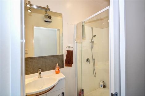 Photo of property in 94 Elm Row, Dunedin Central, Dunedin, 9016