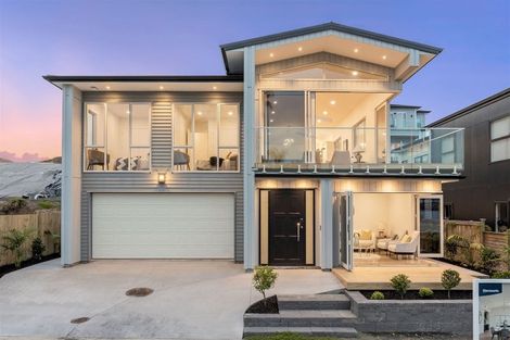 Photo of property in 2 Craigs Way, Hobsonville, Auckland, 0616