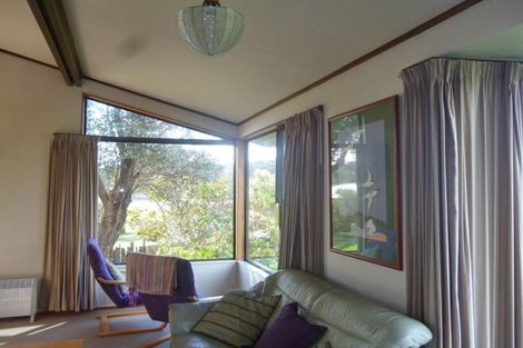 Photo of property in 37 Seddon Street, Waikanae, 5036