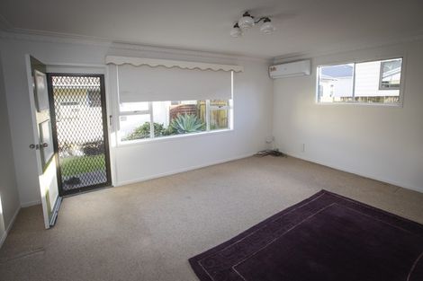 Photo of property in 2/24 Jason Avenue, Sandringham, Auckland, 1041