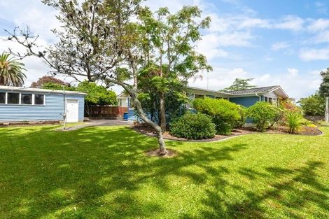 Photo of property in 2 Sunvue Road, Glen Eden, Auckland, 0602