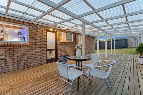 Photo of property in 5 Sispara Place, Beach Haven, Auckland, 0626