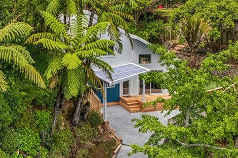 Photo of property in 5 Awanui Street, Merrilands, New Plymouth, 4312