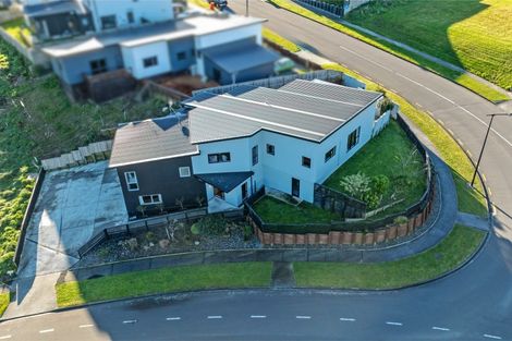 Photo of property in 1 Vaucluse Heights, Fitzherbert, Palmerston North, 4410