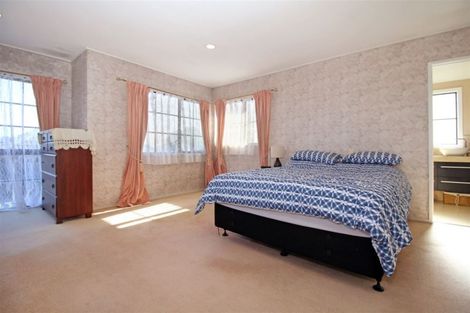 Photo of property in 204 Whitford Road, Shamrock Park, Auckland, 2016