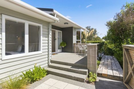Photo of property in 7 Whyte Street, Paraparaumu Beach, Paraparaumu, 5032