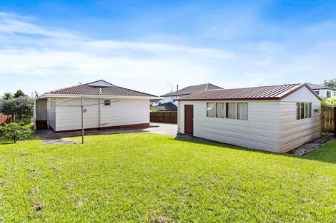 Photo of property in 110 Aviemore Drive, Highland Park, Auckland, 2010